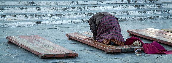 Prostrations