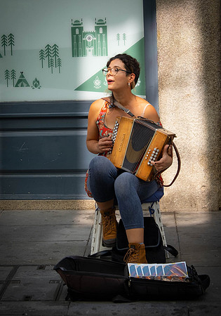 Songstress