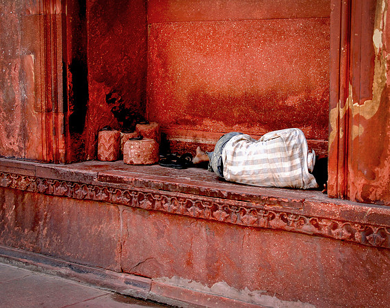 Sleeper, Jama Masjid Mosque, New Delhi